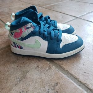 Jordan 1s 13c